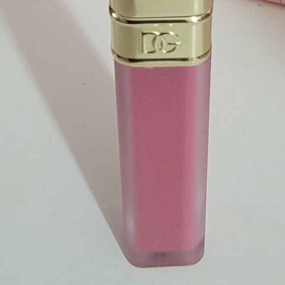 DOLCE GABBANA Everkiss Devotion Liquid Lipstick Mousse - Picture 3 of 7